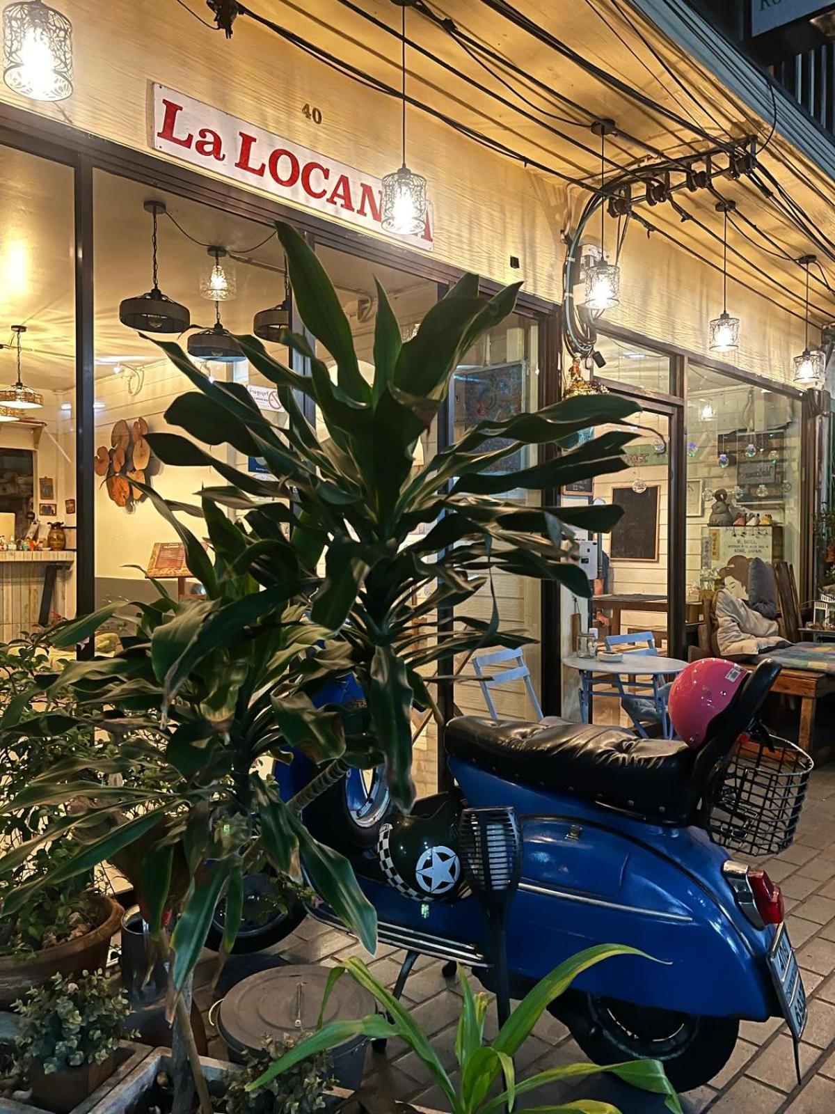 La Locanda Bangkok Exterior photo